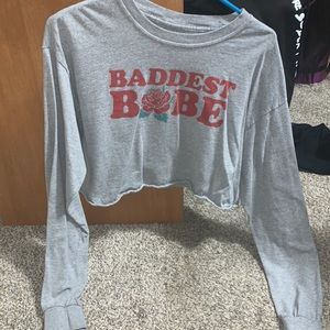 Long sleeve loose cropped top.Super cute and comfy